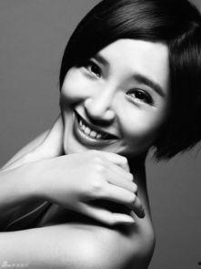 明星写真黑白,明星写真中的经典瞬间